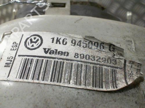 Right taillight VW GOLF V (1K1) 2.0 TDI 16V | BP24742548C35 