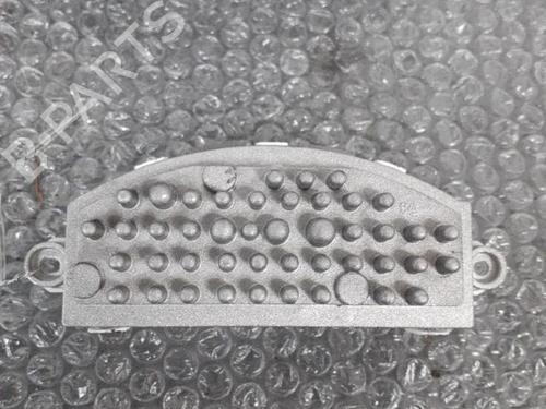 heater-resistor-renault-megane-iv-hatchback-b9amn_-2015-24740588 main image