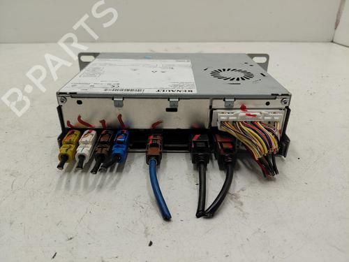 Used Radio Radio 37623232 37623232