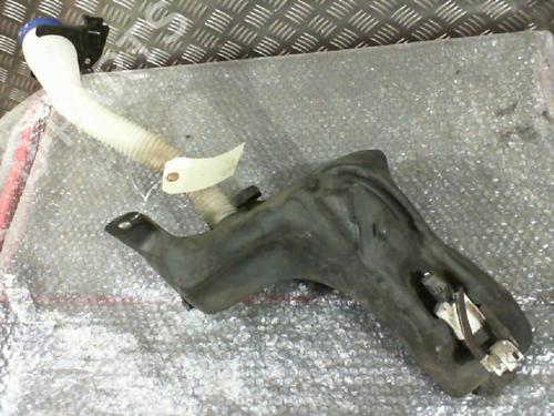 Used Windscreen washer tank Windscreen washer tank CITROËN C4 I (LC_) 1.6 HDi (90 hp) 24755650 24755650