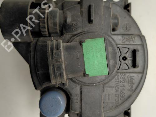 right-front-fog-light-citroen-jumpy-iii-van-v_-2016-33995422 main image