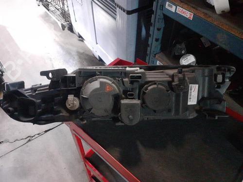 Used Right headlight RENAULT LAGUNA II (BG0/1_) 1.8 16V (BG04, BG0B, BG0C, BG0V) (117 hp) 24758669