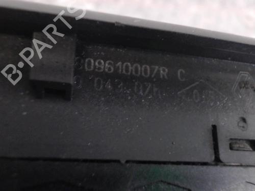 Used Switch RENAULT MEGANE III Hatchback (BZ0/1_, B3_) 1.5 dCi (106 hp) 24760557