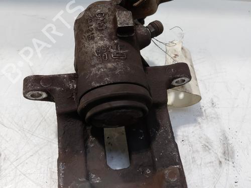 Used Right rear brake caliper Right rear brake caliper VW GOLF VI (5K1) 1.6 TDI (105 hp) 29343468 29343468