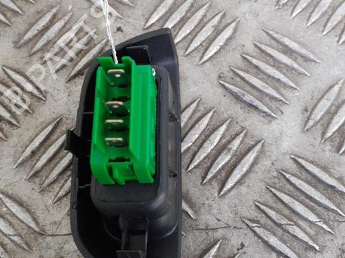 Used Right front window switch Right front window switch TOYOTA AYGO (_B1_) 1.0 (KGB10_, KGB10R) (68 hp) 31211669 31211669