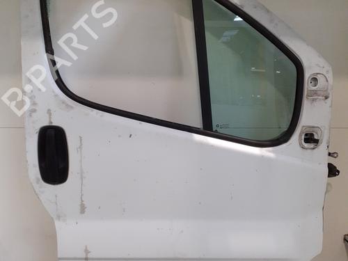 Portier rechts voor RENAULT TRAFIC II Bus (JL) 2.0 dCi 115 (114 hp) 24741214