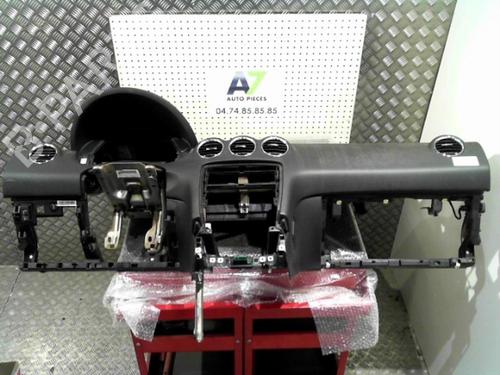 Used Dashboard Dashboard PEUGEOT 308 I (4A_, 4C_) 1.6 HDi (109 hp) 24743684 24743684