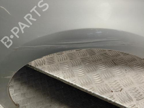 Used Right front fenders Right front fenders 39150624 39150624