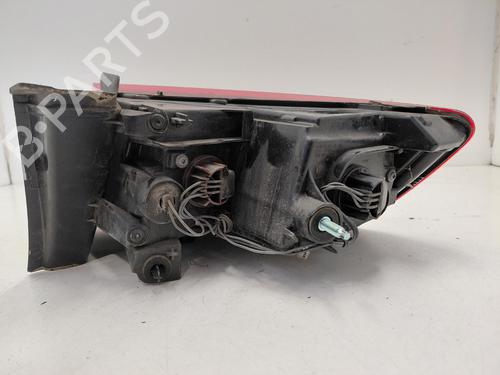 left-taillight-renault-megane-iv-hatchback-b9amn_-2015-39630690 main image