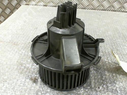Used Heater blower motor OPEL ZAFIRA / ZAFIRA FAMILY B (A05) 1.9 CDTI (M75) (120 hp) 24752225
