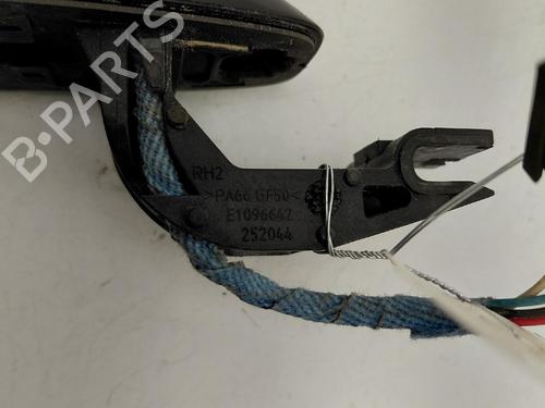 rear-right-exterior-door-handle-renault-megane-iv-hatchback-b9amn_-2015-39665190 main image