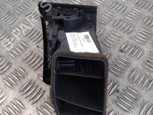 Used Air vent BMW 1 (E81) 118 d (143 hp) 24757447