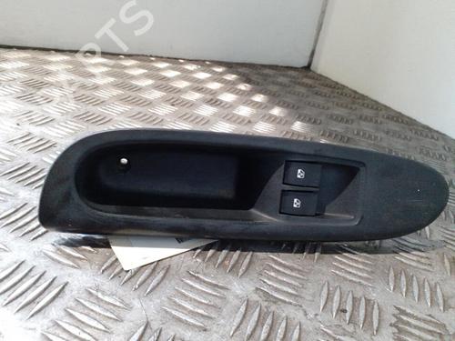 Used Switch Switch RENAULT CLIO II (BB_, CB_) 1.5 dCi (B/C2J) (68 hp) 24756505 24756505