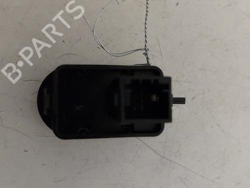 Left front window switch CITROËN C3 I (FC_, FN_) 1.4 HDi | BP29961995I27