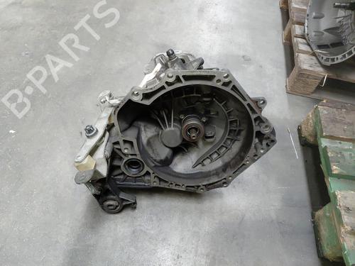 Used Gearbox OPEL CORSA C (X01) 1.2 (F08, F68) (75 hp) 31883153