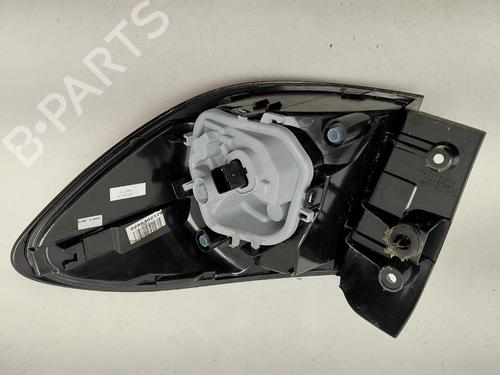 left-taillight-renault-captur-i-j5_-h5_-2013-38485765 main image