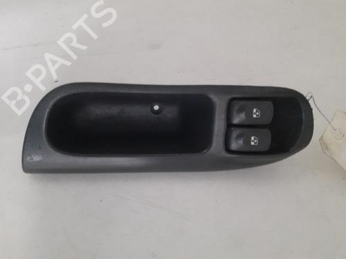 Used Switch Switch RENAULT SCÉNIC I MPV (JA0/1_, FA0_) 1.9 dCi (JA05, JA1F) (102 hp) 27518790 27518790