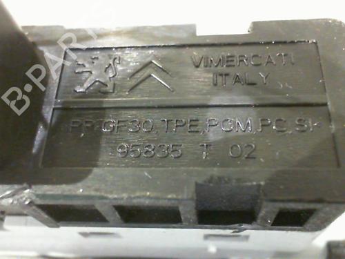 Used Switch Switch PEUGEOT 208 I (CA_, CC_) 1.2 VTI 82 (82 hp) 24755075 24755075
