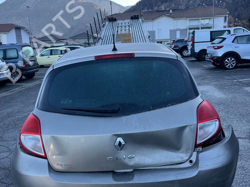 Brugte RENAULT CLIO III (BR0/1, CR0/1) 1.5 dCi (C/BR0G, C/BR1G) (68 hp) 4472273