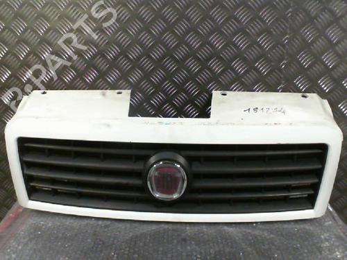 Grille FIAT DOBLO Box Body/MPV (223_) 1.3 D Multijet (75 hp) 24746067