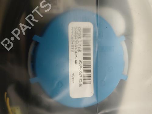 front-left-seatbelt-peugeot-108-2014-32286167 main image