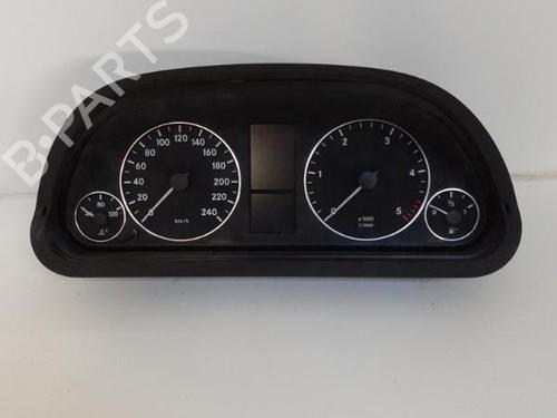 Used Instrument cluster Instrument cluster MERCEDES-BENZ A-CLASS (W169) A 180 CDI (169.007, 169.307) (109 hp) 31262146 31262146