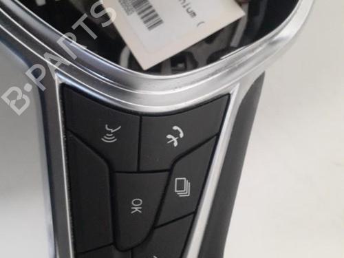 Used Steering wheel Steering wheel RENAULT CLIO V (B7_) 1.0 TCe 90 (B7MT) (91 hp) 24750692 24750692