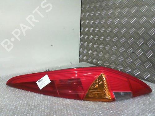 Used Right taillight FIAT PUNTO (188_) 1.9 DS 60 (188.031, .051, .231, .251) (60 hp) 24762469