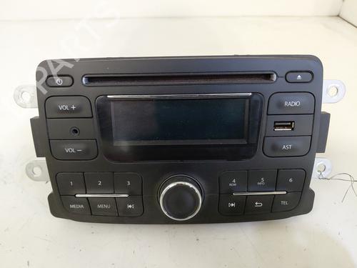 Used Radio Radio DACIA DOKKER MPV (KE_) 1.2 TCe (KEM0, KEAY) (115 hp) 33961206 33961206