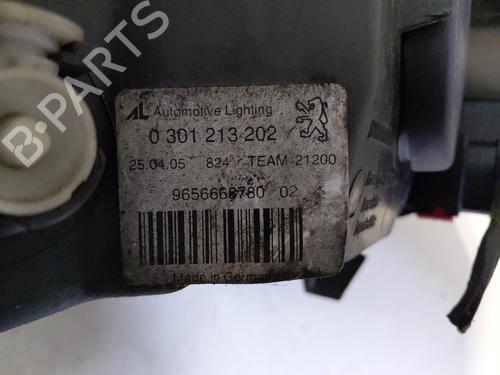Used Right headlight Right headlight PEUGEOT 407 (6D_) 2.0 HDi 135 (6DRHRH, 6DRHRE, 6DRHRG, 6DRHRJ) (136 hp) 33474445 33474445