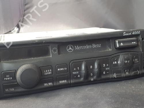Used Radio Radio MERCEDES-BENZ VITO Bus (W638) [1996-2003] 38883211 38883211