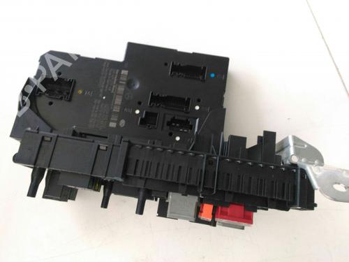 Used Fuse box Fuse box 38886652 38886652