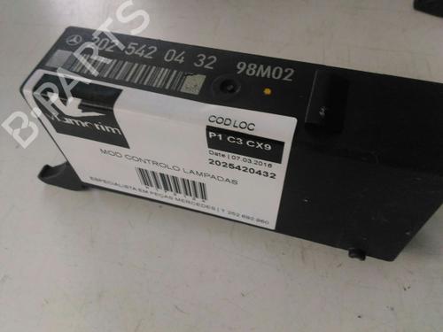 Used Electronic module Electronic module MERCEDES-BENZ C-CLASS (W202) [1993-2000] 38888140 38888140