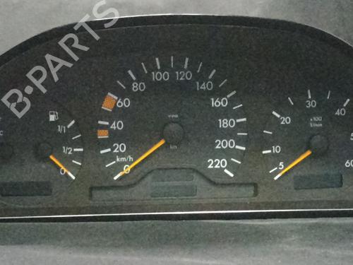 Used Instrument cluster Instrument cluster MERCEDES-BENZ C-CLASS (W202) [1993-2000] 38896229 38896229