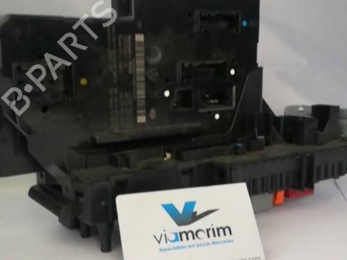 Used Fuse box Fuse box 38896583 38896583