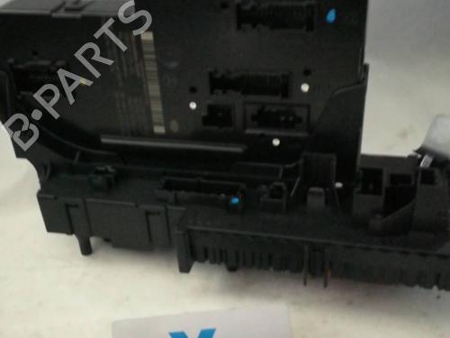Used Fuse box Fuse box 38896892 38896892