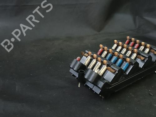 Used Fuse box Fuse box 38896893 38896893