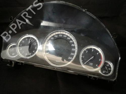 Used Instrument cluster Instrument cluster MERCEDES-BENZ E-CLASS (W212) [2009-2016] 38896942 38896942