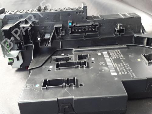 Used Fuse box Fuse box 38896945 38896945