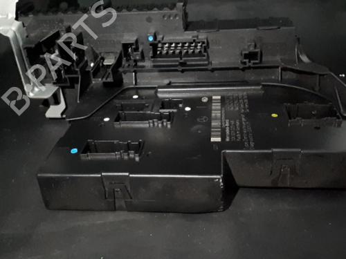 Used Fuse box Fuse box 38896946 38896946