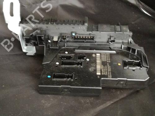 Used Fuse box Fuse box 38896986 38896986