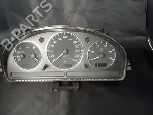 Used Instrument cluster Instrument cluster MERCEDES-BENZ M-CLASS (W163) [1998-2005] 38897389 38897389