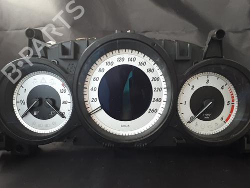 Used Instrument cluster Instrument cluster MERCEDES-BENZ C-CLASS (W204) [2007-2015] 38897448 38897448