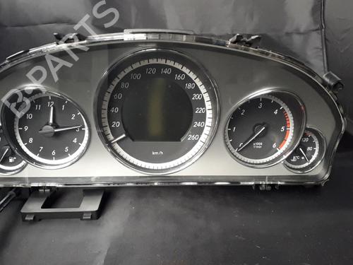 Used Instrument cluster Instrument cluster MERCEDES-BENZ E-CLASS (W212) [2009-2016] 38897450 38897450