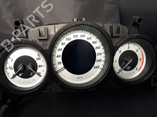 instrument-cluster-mercedes-benz-c-class-w204-2007-2008-2009-2010-2011-2012-2013-2014-2015-38898233 main image