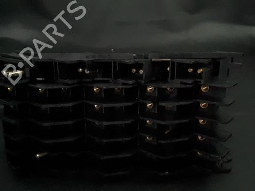 Used Fuse box Fuse box 38899326 38899326