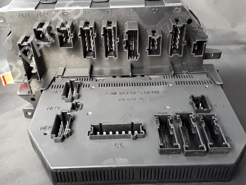 Used Fuse box Fuse box 38899393 38899393
