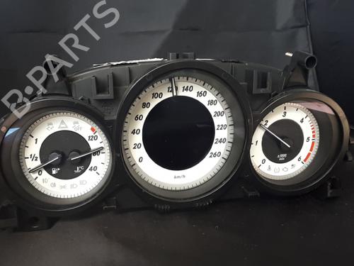 instrument-cluster-mercedes-benz-e-class-t-model-s212-2009-2010-2011-2012-2013-2014-2015-2016-38899927 main image