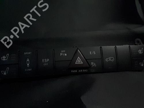 Used Warning switch Warning switch MERCEDES-BENZ R-CLASS (W251, V251) [2005-2017] 38900026 38900026