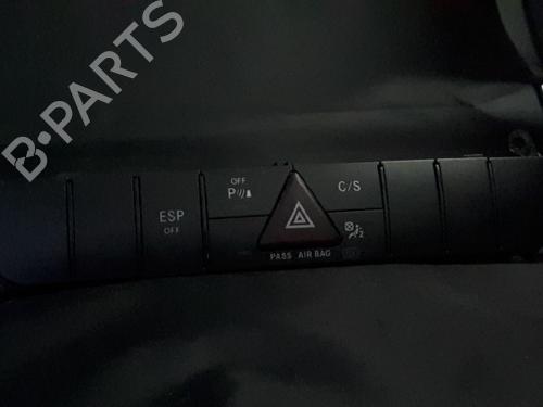 Used Warning switch Warning switch MERCEDES-BENZ R-CLASS (W251, V251) [2005-2017] 38900032 38900032